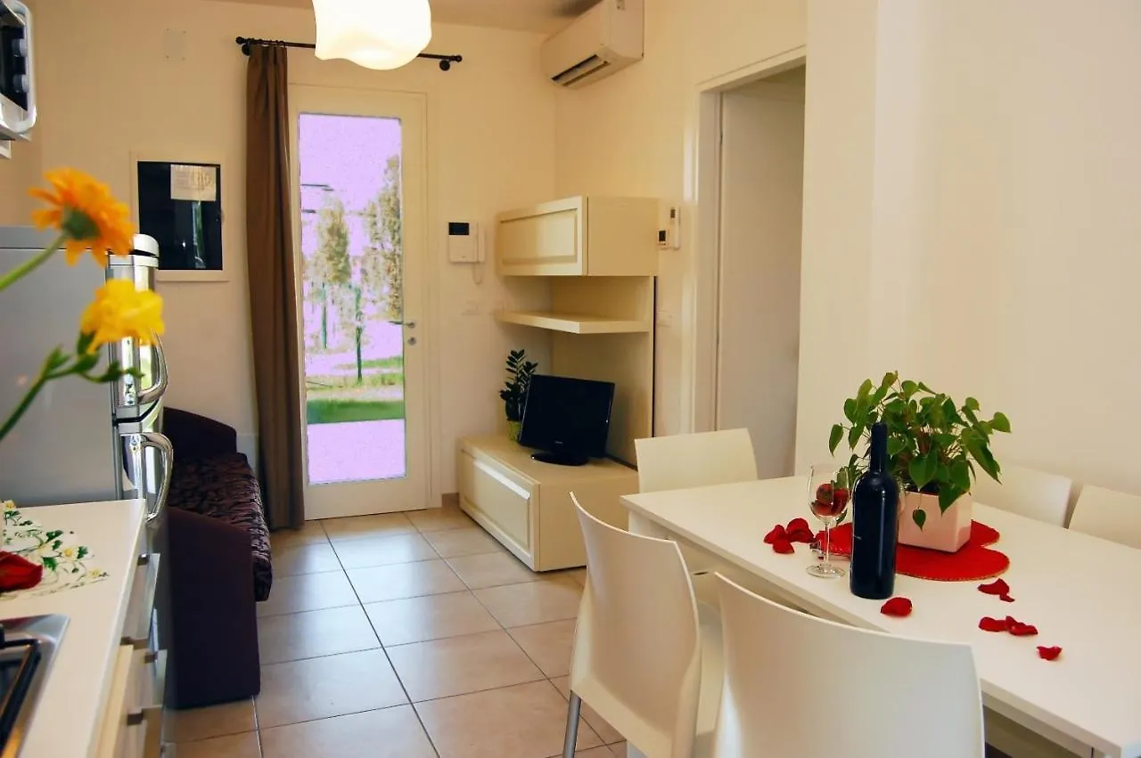Cozy Apartment In A Village With Swimming Pool Bibione
